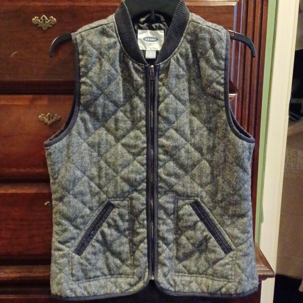 Old Navy quilted vest
